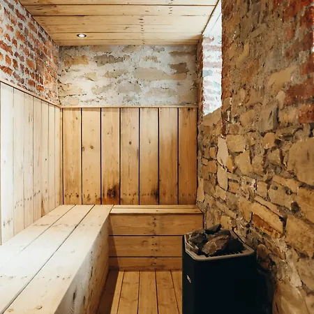 ヴィラ Le Du De Warfaaz *