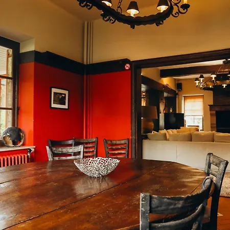 ヴィラ Le Du De Warfaaz