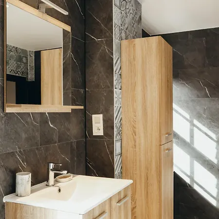 Le Du De Warfaaz ジャレ