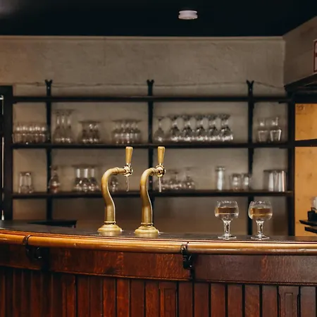 ヴィラ Le Du De Warfaaz